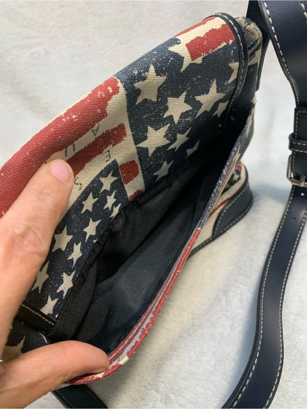 Vintage Tommy Hilfiger Patriotic Red, White and Navy Flag Crossbody Shoulder Bag